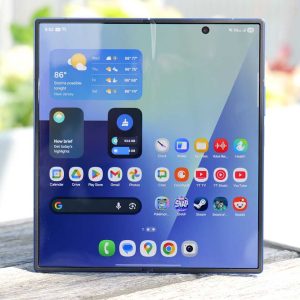 Samsung Galaxy Fold 7 (ONLINE ONLY)